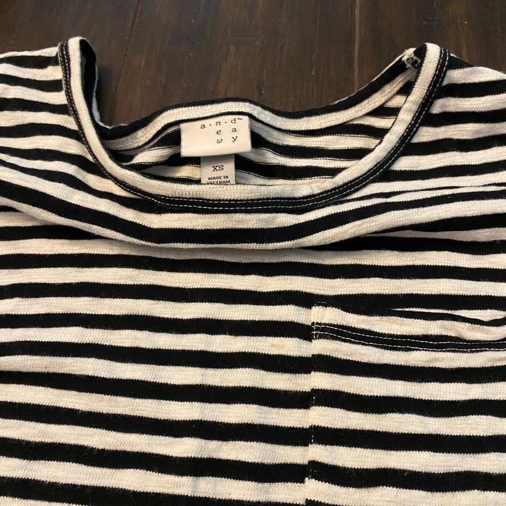Striped top - Picture 2 of 2